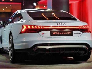 Purchase Rs7 Audi