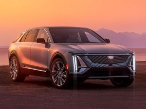 New Lyriqs Luxury SUV Lease Deals