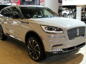 2021 Navigator CUV Offer