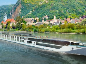 Small Ship Luxury Cruise Expeditions