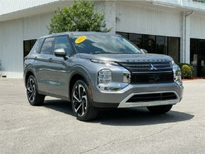 New 2022 Outlander SUV Offer