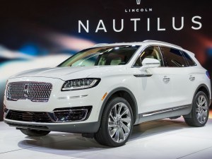 2022 Navigator SUV Price