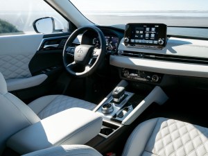 New 2023 Outlander SUV Price