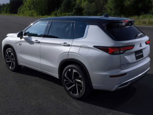 2026 Outlander Price