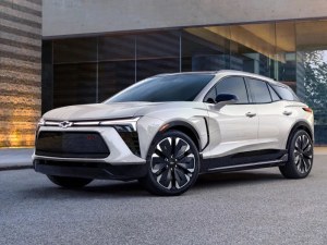 New 2023 Midsize EV SUV Deals