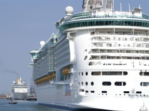 Find Alaska Cruising Deal With Airfare