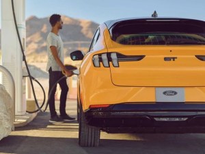 Plug In Hybrid SUVs