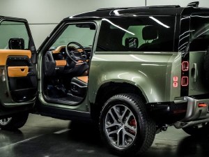 Luxury Crossover SUV Discounted