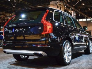 2022 XC40 Luxury CUVs