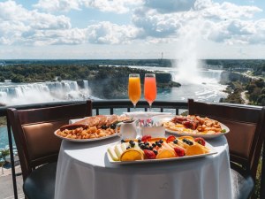 Niagara Falls Hotel Deal
