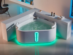 Modern Walk-In Bathtub