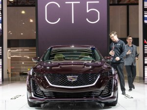 2023 CT5 SUV Deals