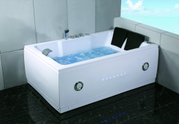 Top Benefits of Walk-In Tubs