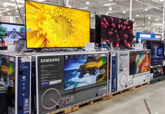 Insider Tips When Shopping for a New TV in 2022