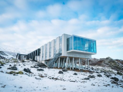 Top Destinations and Resorts to Visit in Iceland