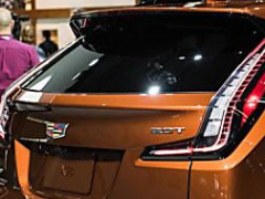 2026 Xt4 SUVs