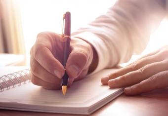 Finding the Best Discounts on Promo Pens