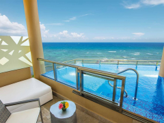 Cancun Resorts: Why Tourists Keep Coming Back for More